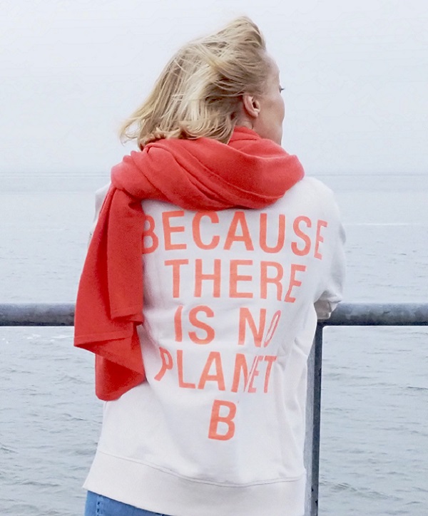 Sweater 'There's no planet B'